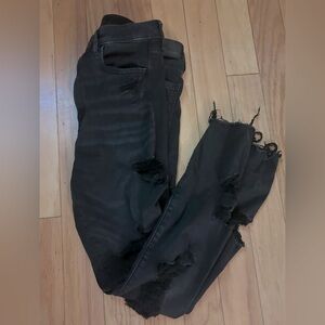 American eagle black ripped jegging